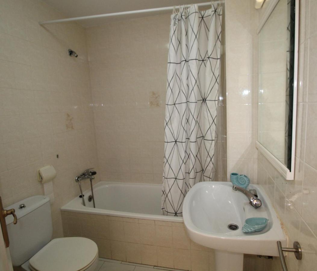 Carihuela Beach Apartment, 2Nd Line Torremolinos Exterior photo