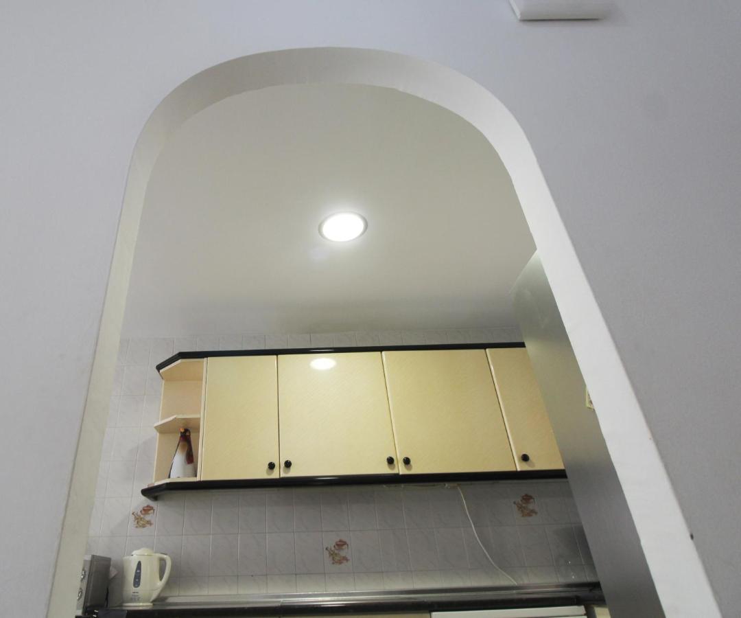 Carihuela Beach Apartment, 2Nd Line Torremolinos Exterior photo