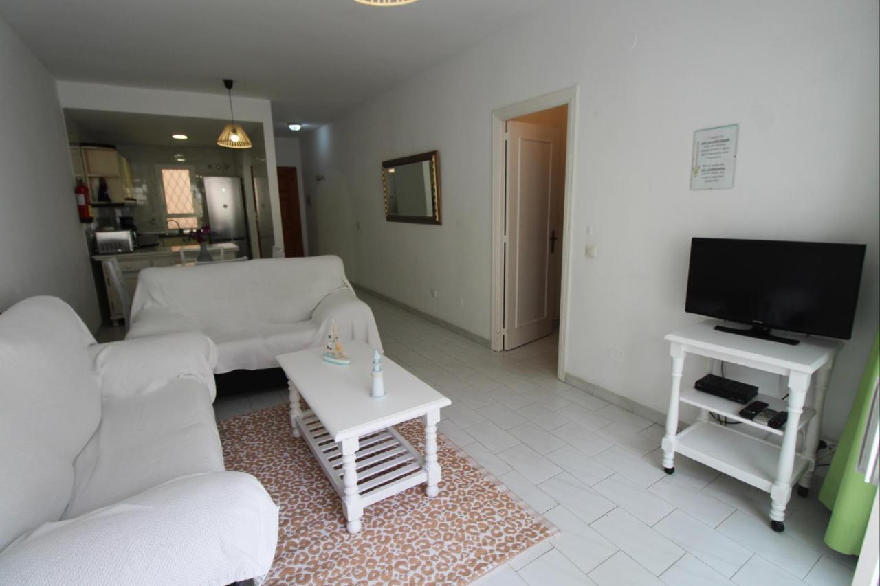 Carihuela Beach Apartment, 2Nd Line Torremolinos Exterior photo